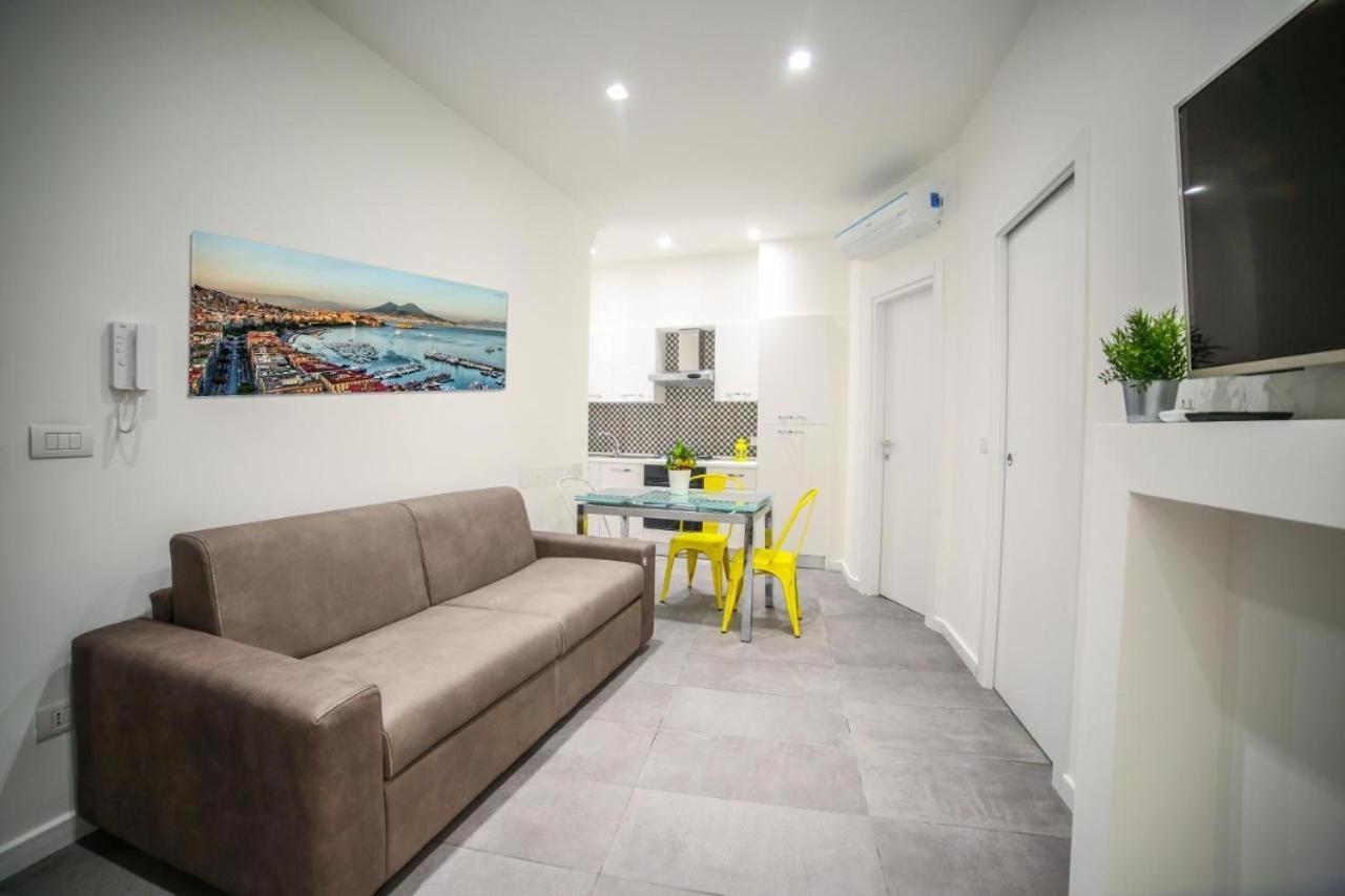 One-Bedroom Apartment,1499830519:JPEG
